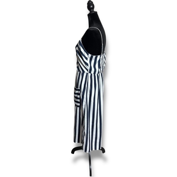 Style House Navy/White Stripe Sleeveless Button Down Front Midi Dress w/ Pockets - Picture 4 of 16